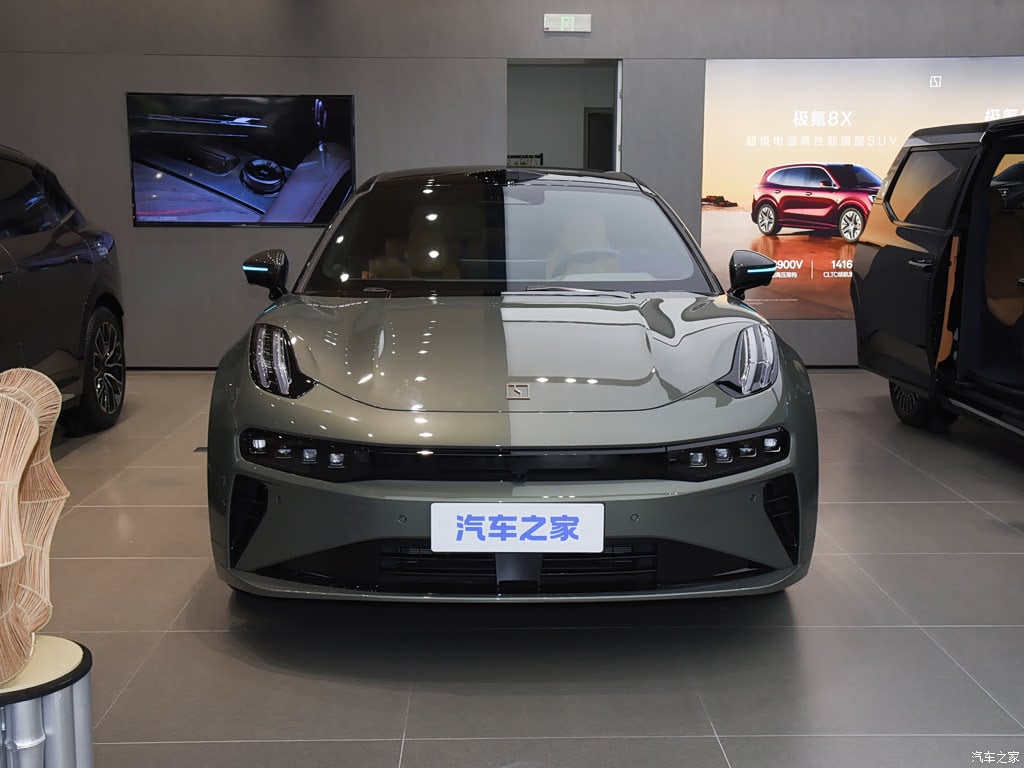 2026 Zeekr 001 95kWh AWD Max — на экспорт